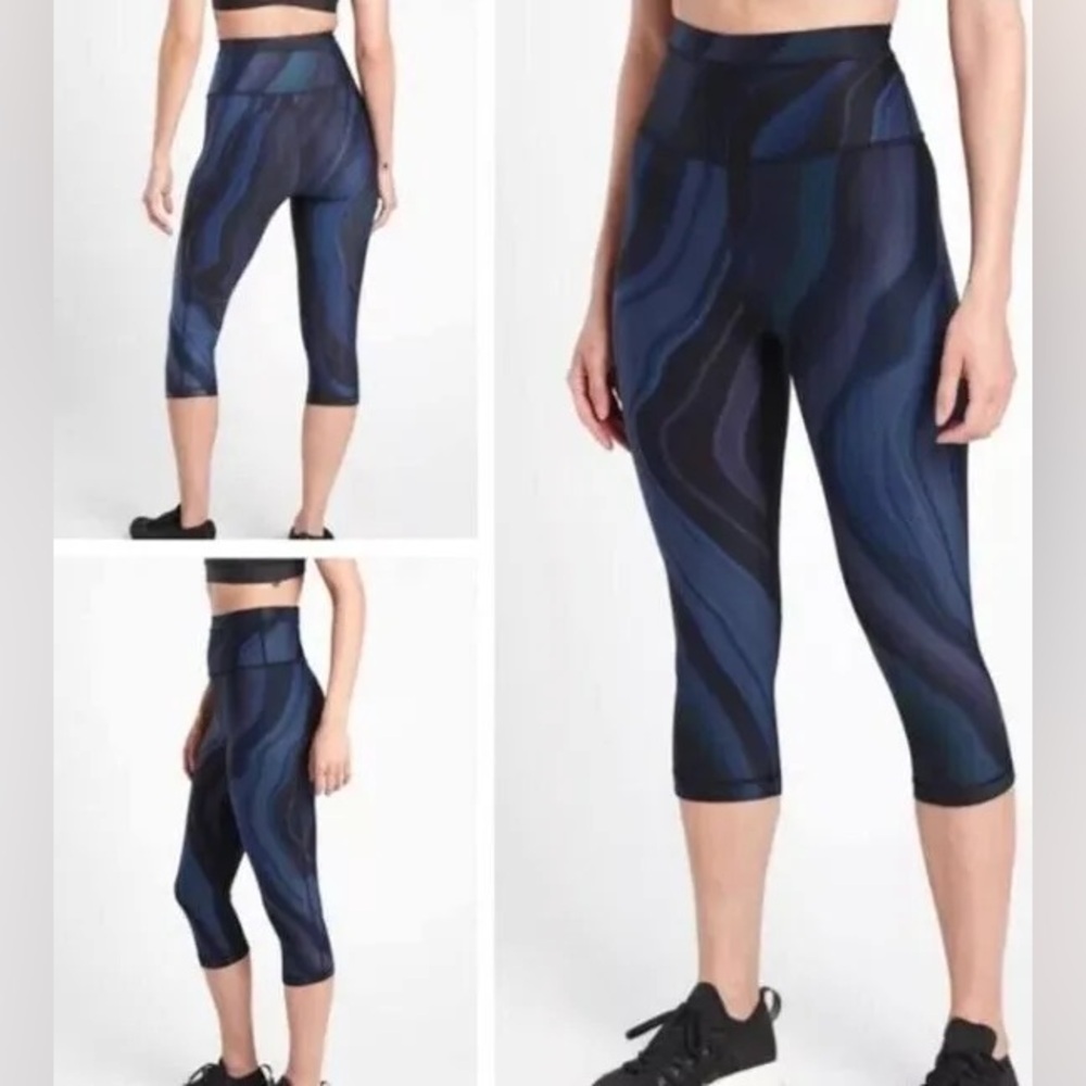 Athleta Accelerate Geode Crop Leggings Running Yoga Activewear Gym Workout